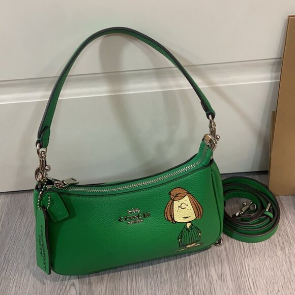 New COACH Underarm BagCBJ77